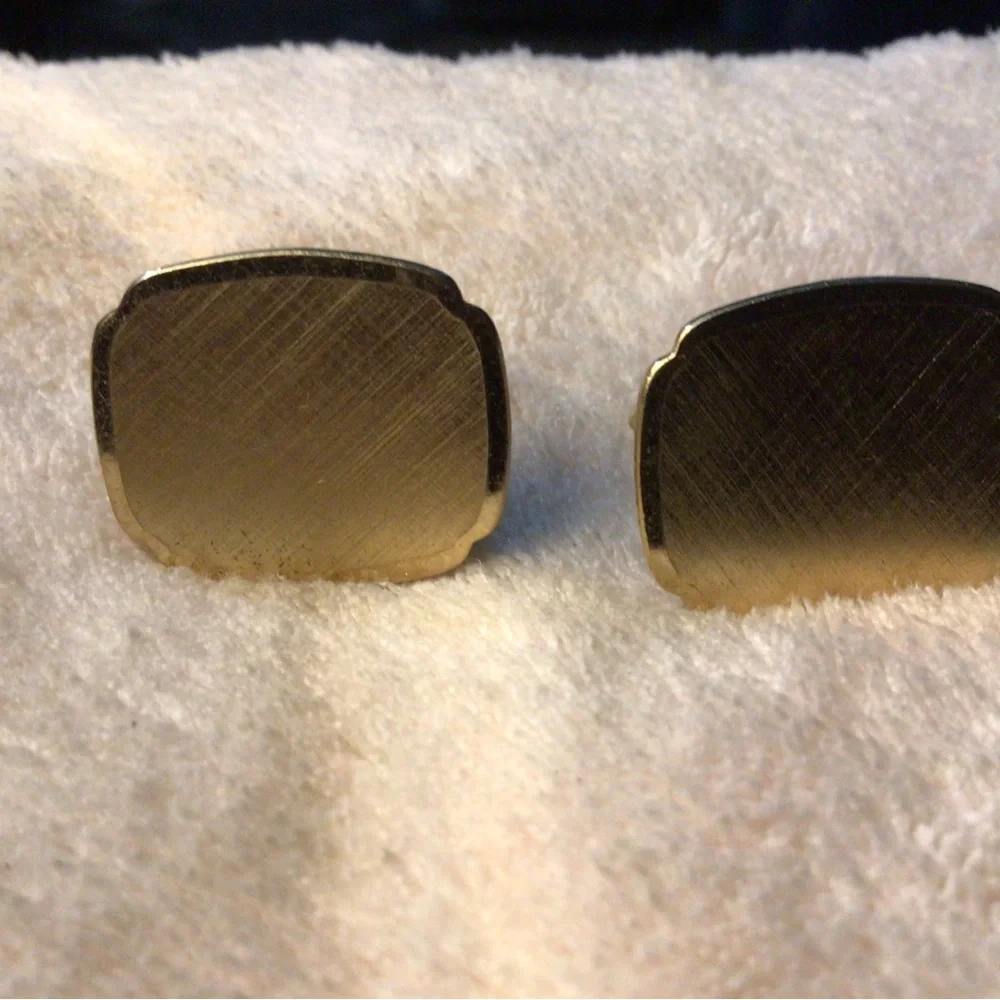 Men's Gold-Tone Square Cufflinks - Polished Brushed Finish